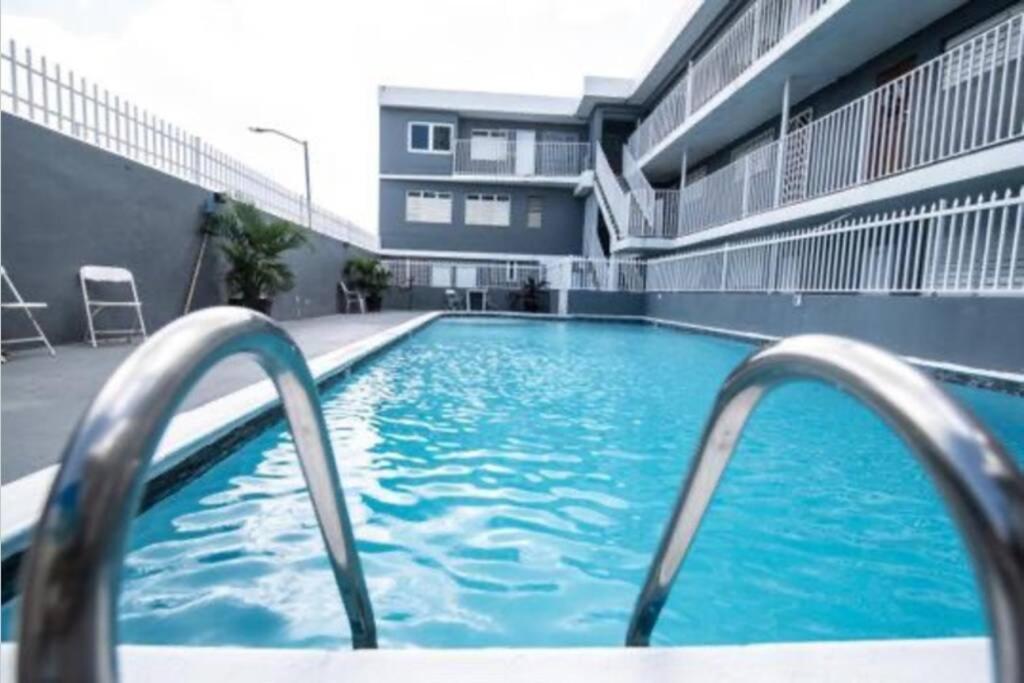 Modern 2Br With Kingbed In The Heart Of Isla Verde Strip Apartman San Juan Kültér fotó